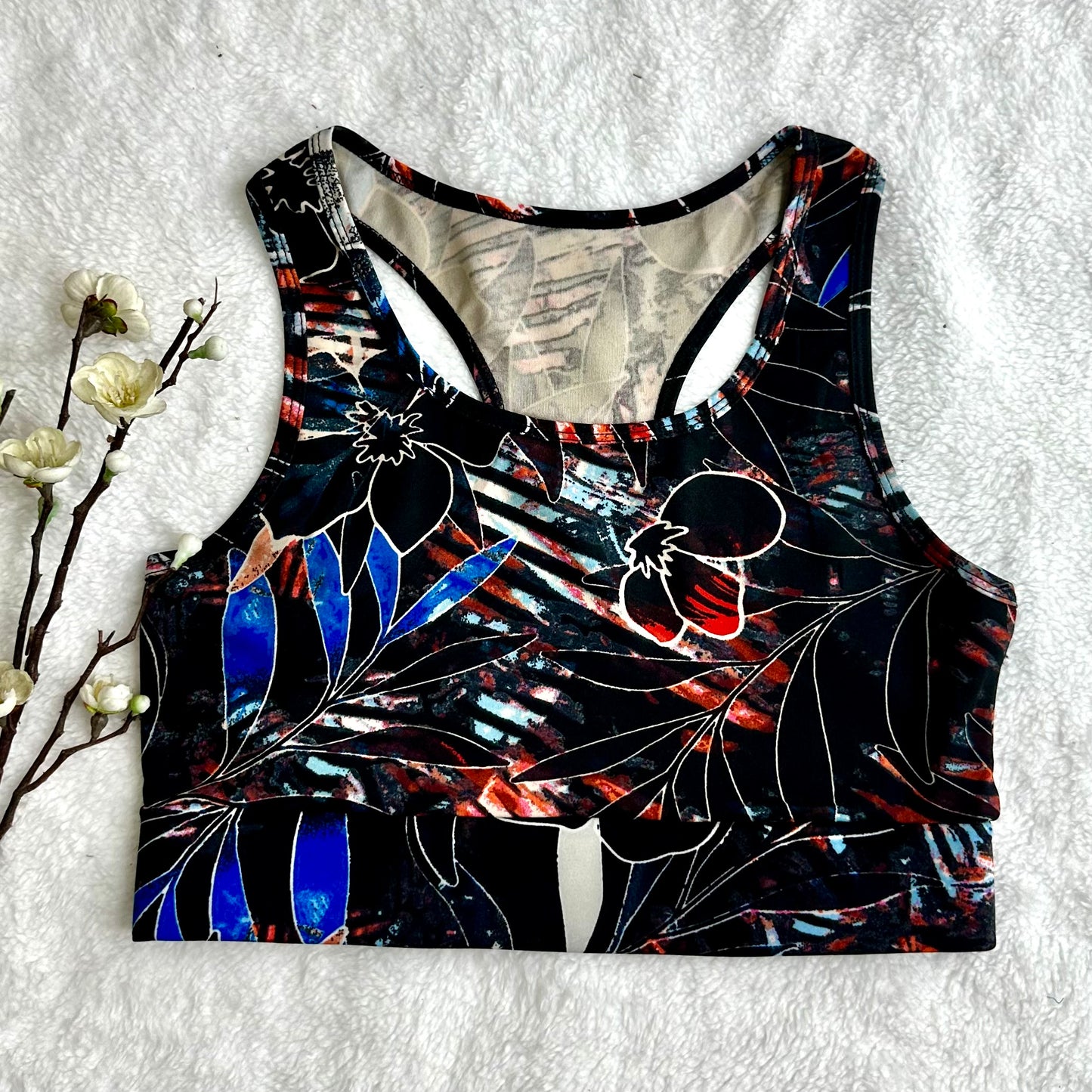 LOL SPORT top sport negro con flores M/G