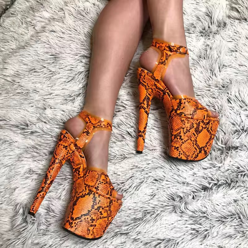 Zapatillas plataformas neones animal print