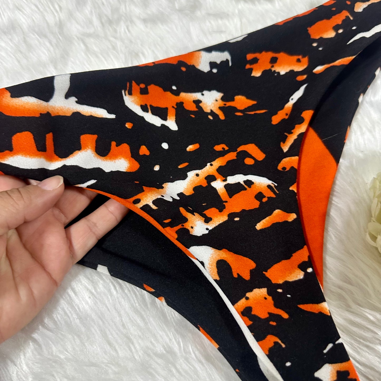 Bikini doble vista lava