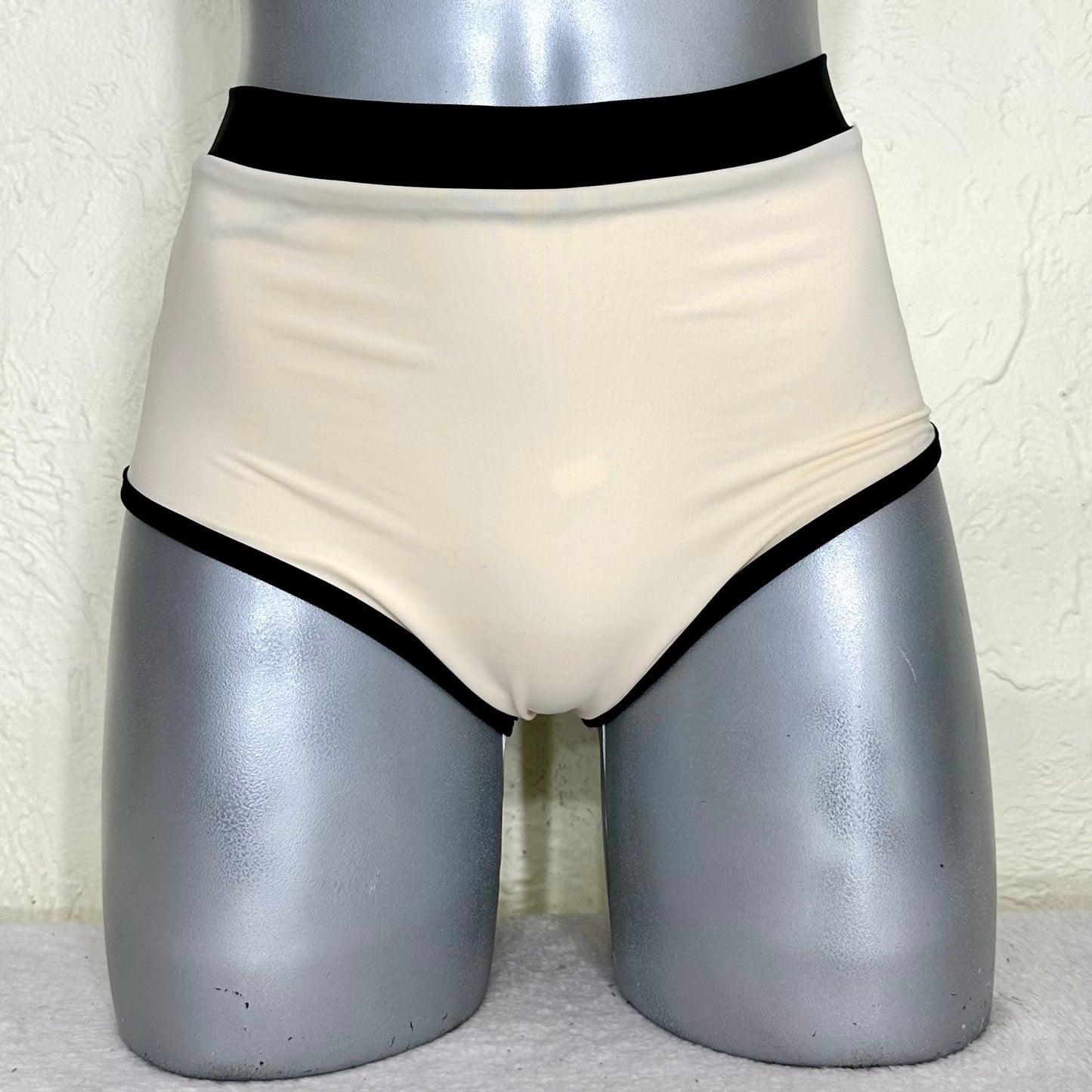 Cachetero Jovis nude