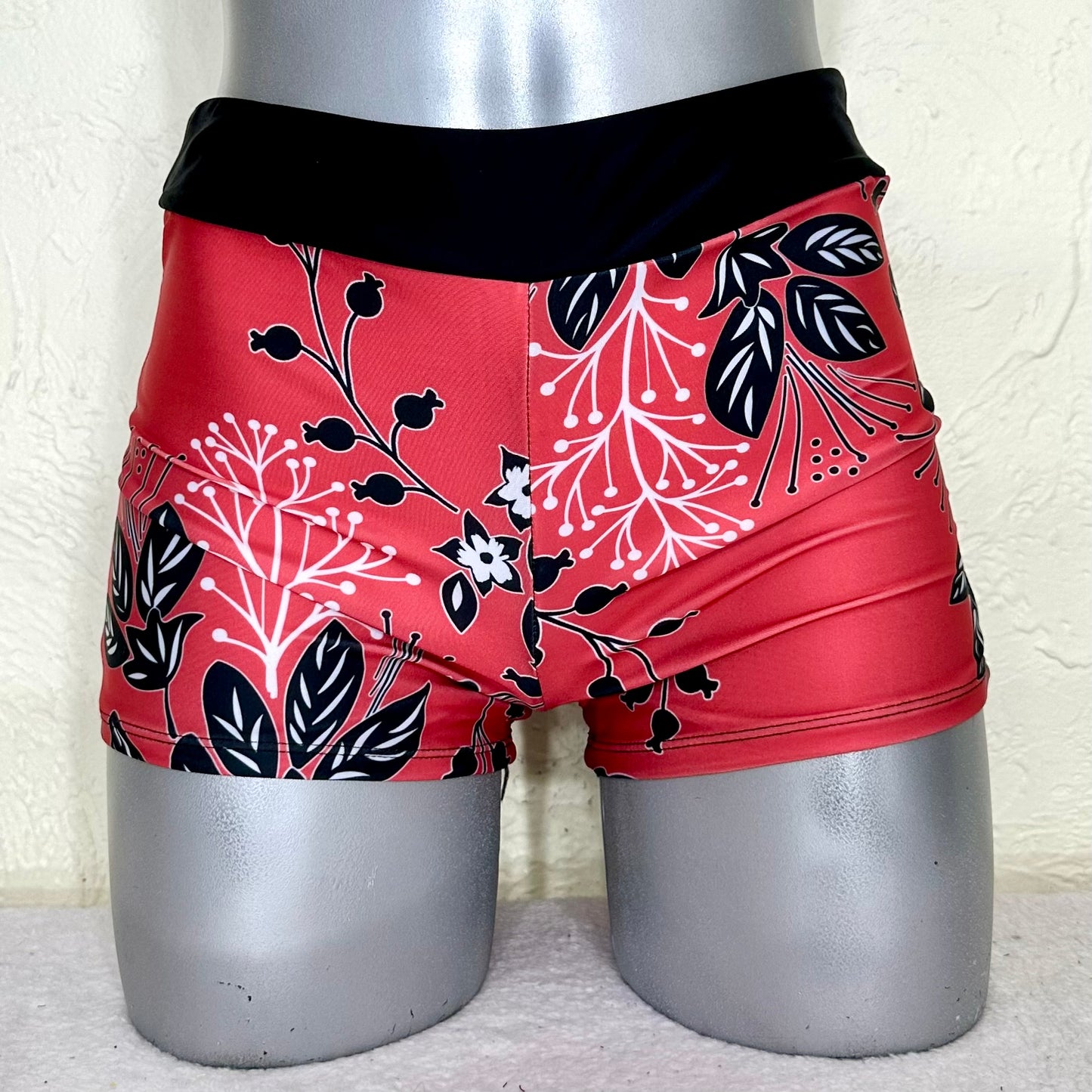 Short pretina alta shedron con flores negras M