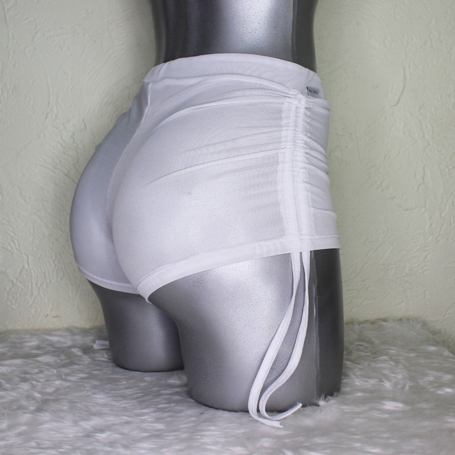 Short mesh transparente color blanco