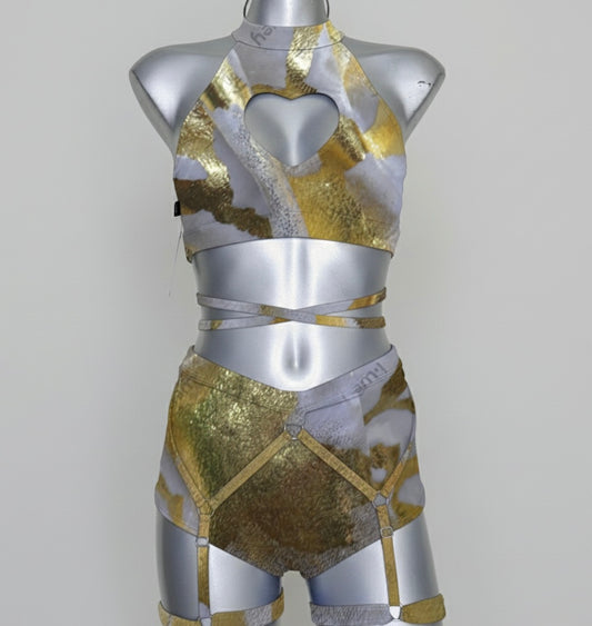 Conjunto corazón holograma dorado terciopelo