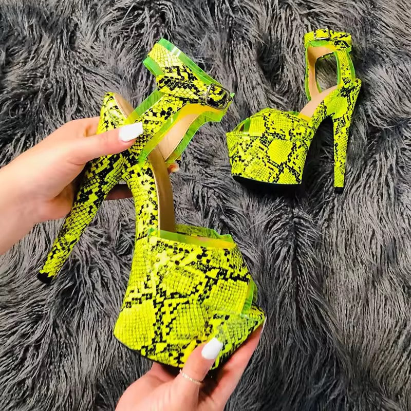 Zapatillas plataformas neones animal print