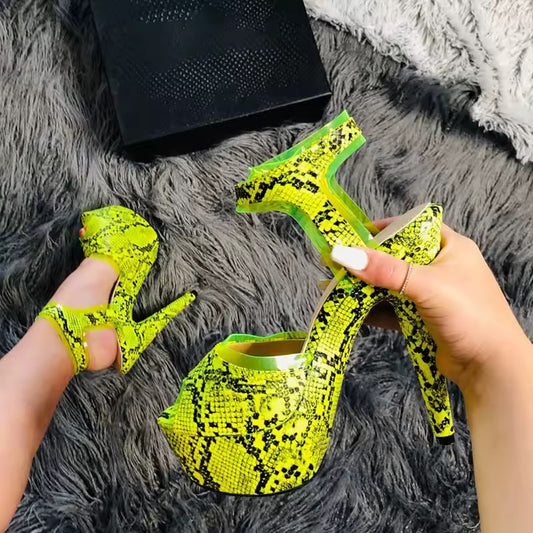 Zapatillas plataformas neones animal print