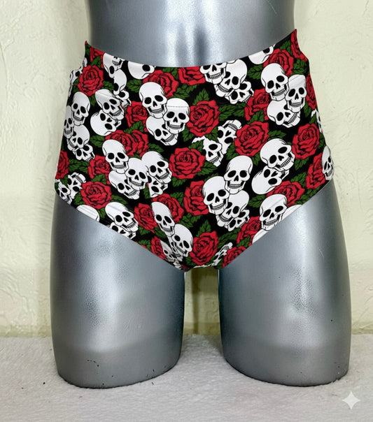 Cachetero sin arnés calaveras/rosas