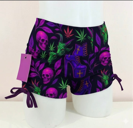 Short jaretas estampado  original de Pole Forever baphometh